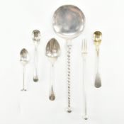 COLLECTION OF SILVER FLATWARE