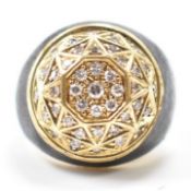 VINTAGE 18CT GOLD DIAMOND & ENAMEL RING