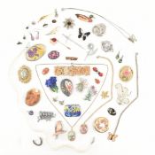 COLLECTION OF VINTAGE COSTUME JEWELLERY