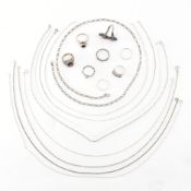 COLLECTION OF ASSORTED SILVER NECKLACE CHAINS & RINGS