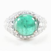 18CT WHITE GOLD EMERALD & DIAMOND DOME RING