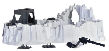 STAR WARS - VINTAGE IMPERIAL ATTACK BASE ACTION FIGURE PLAYSET