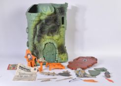 MASTERS OF THE UNIVERSE - VINTAGE CASTLE GRAYSKULL PLAYSET