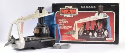 STAR WARS - DARTH VADER'S STAR DESTROYER ACTION FIGURE PLAYSET