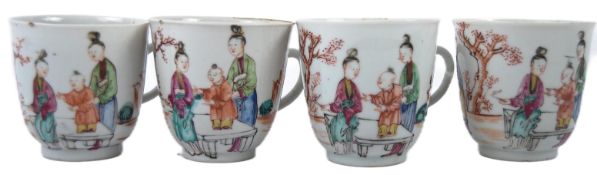 SET OF CHINESE QIANLONG PORCELAIN TEACUPS