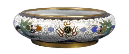 EARLY 20TH CENTURY CHINESE QING DYNASTY CLOISONNÉ BRONZE BOWL