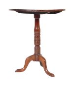 18TH CENTURY GEORGE III MAHOGANY TILT TOP PEDESTAL TABLE