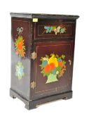 20TH CENTURY CHINESE LACQUER CHINOISERIE BEDSIDE CABINET