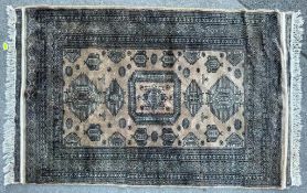 20TH CENTURY PERSIAN ISLAMIC FLOOR RUG