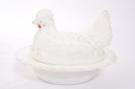 EARLY 20TH CENTURY MILK GLASS HEN ON NEST CHICKEN EGG HOLDER