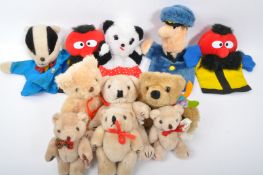 COLLECTION OF RETRO CHILDRENS TV CHARACTERS GLOVE PUPPETS