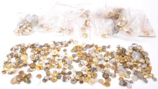 LARGE COLLECTION BRITISH REGIMENTAL BUTTONS