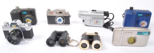 ASORTMENT OF VINTAGE NOVELTY CAMERA SHAPED LIGHTERS