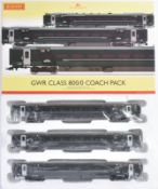 HORNBY OO GAUGE MODEL RAILWAY TRAIN SET COACH PACK