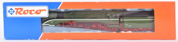 ORIGINAL ROCO HO/OO GAUGE MODEL RAILWAY TRAINSET LOCOMOTIVE