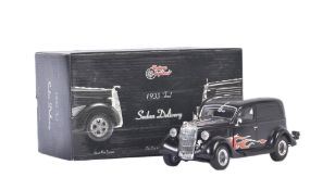 VINTAGE UNIQUE REPLICAS 1/24 SCALE DIECAST FORD SEDAN