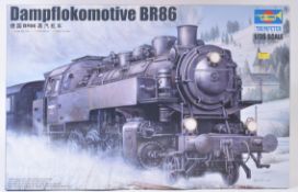 TRUMPETER 1/35 SCALE GERMAN LOCOMOTIVE PLASTIC MODEL KIT