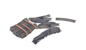 GRAHAM FARISH N GAUGE MODEL RAILWAY LOCOMOTIVE & TRACK