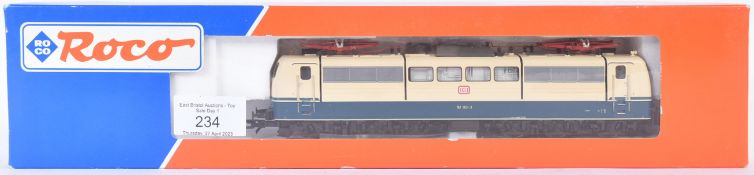 ORIGINAL ROCO HO/OO GAUGE MODEL RAILWAY TRAINSET LOCOMOTIVE