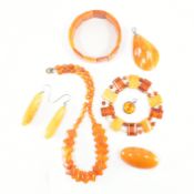 COLLECTION OF AMBER & AMBER STYLE JEWELLERY
