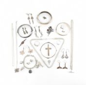 COLLECTION OF ASSORTED SILVER & WHITE METAL JEWELLERY