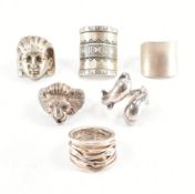 COLLECTION OF ASSORTED SILVER & WHITE METAL RINGS