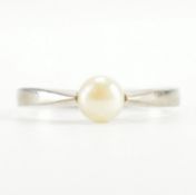 18CT WHITE GOLD & PEARL RING