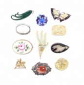 COLLECTION OF ASSORTED COSTUME JEWELLERY BROOCH PINS