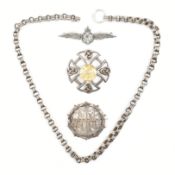 COLLECTION OF ASSORTED SILVER & WHITE METAL JEWELLERY