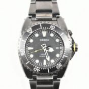 SEIKO KINETIC SCUBA DIVER'S STAINLESS STEEL WRISTWATCH