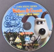 WALLACE & GROMIT - CURSE OF THE WERE-RABBIT - SIGNED DVD