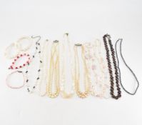 COLLECTION OF ASSORTED PEARL JEWELLERY
