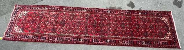 20TH CENTURY NORTH WEST PERSIAN MALEYER FLOOR RUNNER RUG