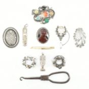 COLLECTION OF ASSORTED SILVER & COSTUME JEWELLERY