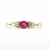 VINTAGE 14CT GOLD RUBY & WHITE STONE RING