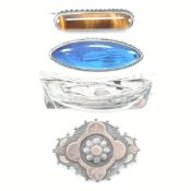 COLLECTION OF ASSORTED VICTORIAN & ANTIQUE BROOCH PINS