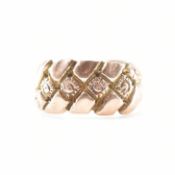 VICTORIAN HALLMARKED 9CT GOLD KEEPERS RING
