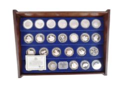 QUEEN ELIZABETH II 1977 SILVER JUBILEE - NEW ELIZABETHAN AGE SET OF SILVER MEDALLIONS