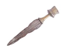 19TH CENTURY CONGOLESE TRIBAL DAGGER