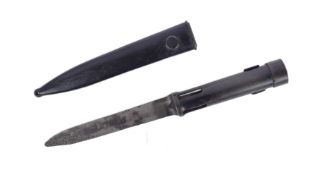 FALKLANDS WAR ERA TYPE C SOCKET BAYONET