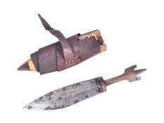 EAST AFRICAN TRIBAL BILLAO DAGGER / HALF SWORD