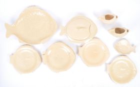 VINTAGE 1930S NOVELTY POTTERY SHORTER & SON FISH DINNER SERVICE