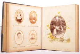 19TH CENTURY CART DE VISITE & SIMILAR PORTRAIT PHOTOGRAPHS