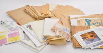 COLLECTION OF VINTAGE & LATER FRANKED & UNFRANKED STAMPS