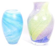 RETRO VINTAGE MALCOLM SUTCLIFFE STUDIO ART GLASS VASE T/W OTHER
