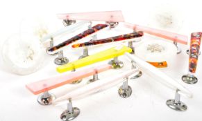 AN ASSORTMENT OF MID 20TH CENTURY DOOR HANDLE PULLS