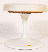 RETRO VINTAGE ARCANA TULIP WHITE VINYL STOOL