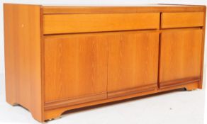 RETRO VINTAGE MID 20TH CENTURY TEAK SIDEBOARD