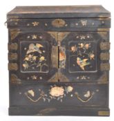 EARLY 20TH CENTURY JAPANESE BLACK LACQUER TABLE JEWELLERY BOX