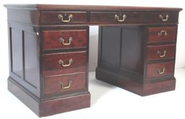 19TH CENTURY VICTORIAN MAHOGANY TWIN PEDESTAL DESK